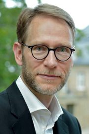 Dr. Florian Stegmann Dr. Florian Stegmann